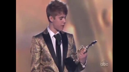 Justin Bieber спечели награда за изпълнител на наградите Billboard