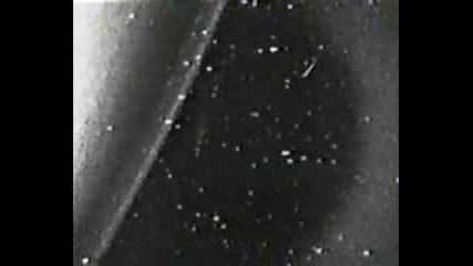 Нло Nasa - Совалката следи падането на руската станция - Мир