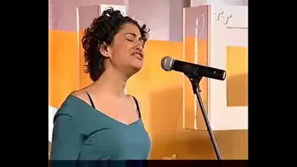 Elena Gadel Пее Песен от Мюзикъла Брилянтин