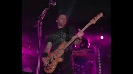 Three Days Grace - Riot 