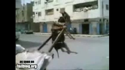 само слушайте (смях)