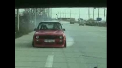 Bmw E30 - Donuts and Burnout 