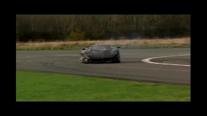 Bugatti Veron победен от Pagani Zonda 