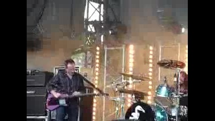 Them Crooked Vultures - Nobody Loves Me and Neither Do I