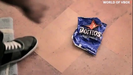 Най-ненормалната реклама на чипс "doritos"
