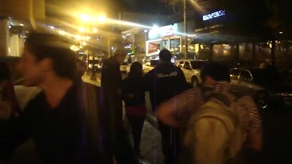 Dulce Maria saliendo de firma Bogota 31.08 .10 