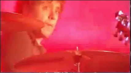 Kasabian - The Doberman (live 12/17) 