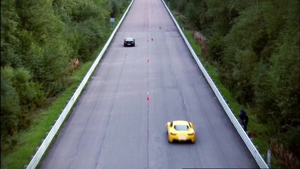 Ferrari 458 Italia vs Bmw M6 Asr