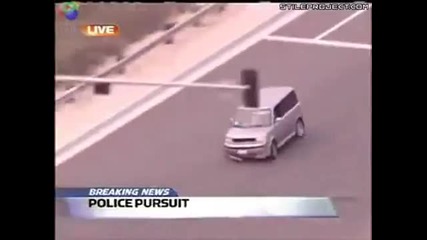 Полицаи преследват луда жена[смях]