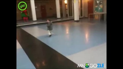 света пада върху дете