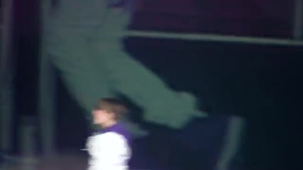 Justin Bieber - Bigger - concert - live