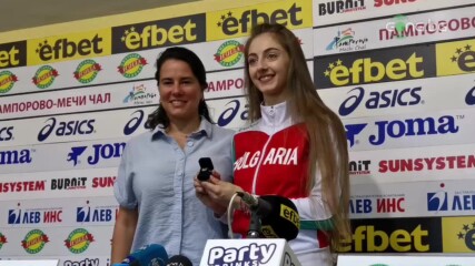 Боряна Калейн с награда за Спортист номер 1 на месец юли