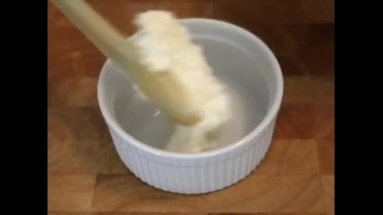 Ето как да си направим домашно сирене.
