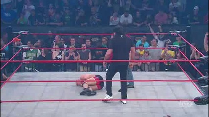 Хълк Хоган спасява Кърт и пребива X - pac & Scott | Tna 11/02/10 | 