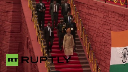 Индия: Министър председателя Моди вдигна флага по случай Деня на независимостта