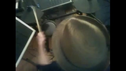 Christopher Tocando La Bateria En El Estudio