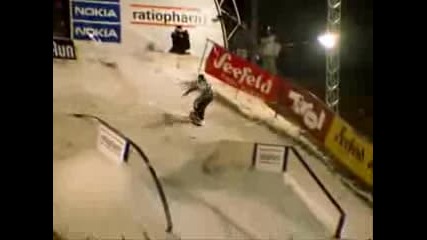Shaun White Snowboarding