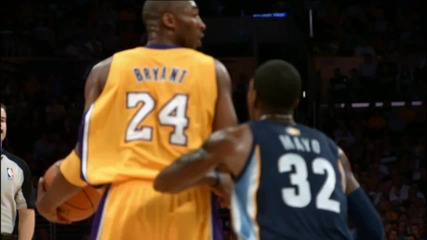 N. B. A. Kobe Lights It Up 