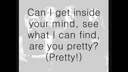 Bullet For My Valentine - Pretty On The Outside (with lyrics) 