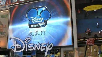 Плати автобус на Таймс Скуеър - Финиъс и Фърб - Disney Channel Официален