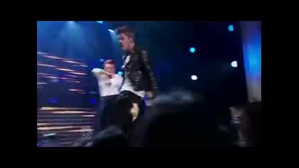 Justin Bieber All Around the World Part Two 2012 (2_2)