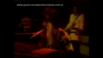 Queen - Death On Two Legs ( Live in Houston 1977) 