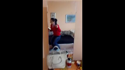 Vid_20230410_140244.mp4
