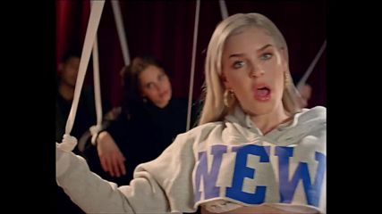 Anne-marie - 2002 (official Video)