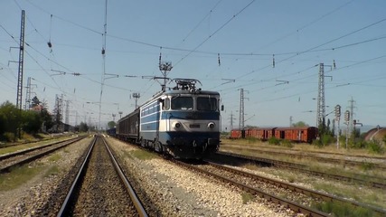 46 002.2 заминава от Волуяк с товарен