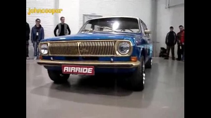 Уникaлнa Gaz 24 Volga Lowrider 