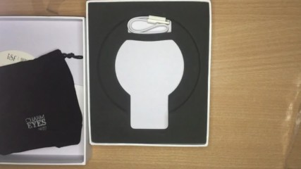 Разопаковане на Charm Eyes Selfie Light