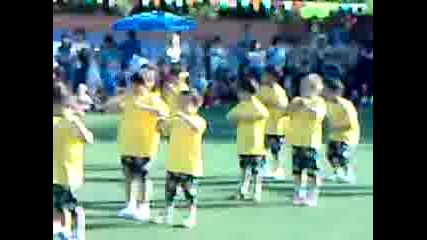 Мире танцува патешкия танц 27.05.09год.