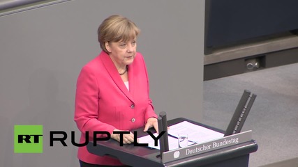Germany: Merkel heckled by Die Linke in Greece "solidarity" speech