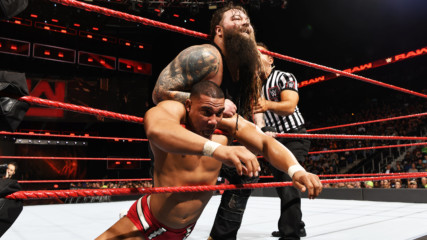 Jason Jordan vs. Bray Wyatt: Raw, Nov. 13, 2017