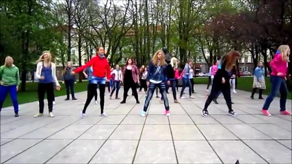 Jedward Waterline flashmob Estonia