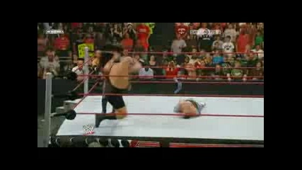 Wwe 8/6/09 Сина отново е пребит ... 