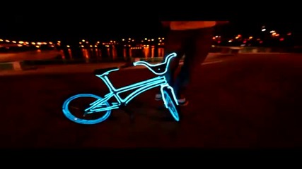 Трикове с колело + Трон светлини !