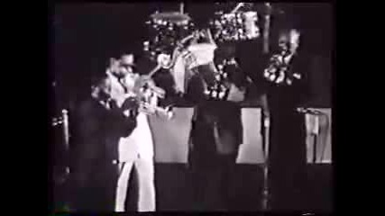 Dizzy Gillespie - Trumpet Battle (1958 )