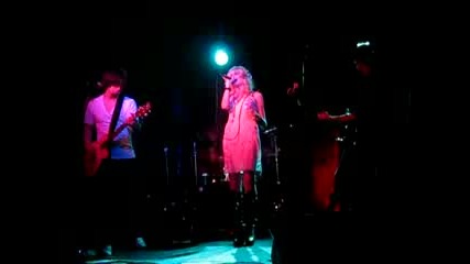 Pretty Reckless - heart 