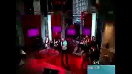 Kelly Clarkson My Life Would Suck Without You Live & Interview June 4,  2009 Sunrise,  Australia
