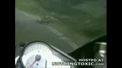 Padane Ot Predna Spirachka Na Motor