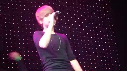 Justin Bieber - Baby live Moline, Il 02.07.2010 