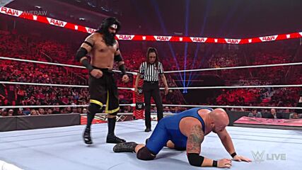 Veer Mahaan vs. Sam Smothers: Raw, April 25, 2022