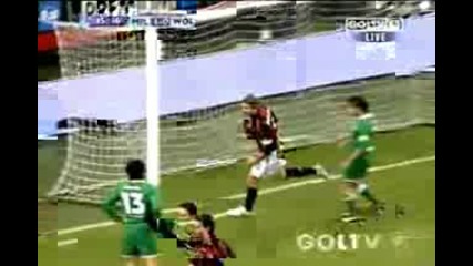 17.12 - Милан - Волфсбург 1:0 Амброзини