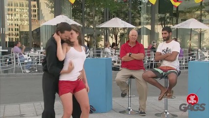 Инструктор по секси танци предизвиква ревност в партньорите ..