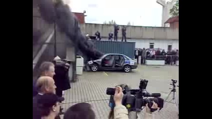 Audi 80 Crash Test 