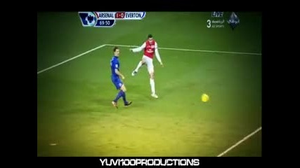 страхотен гол, на Robin Van Persie срещу Everton