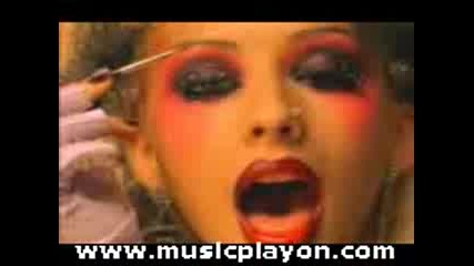 Lady Marmalade (feat. Christina Aguilera, Lil Kim, Mya & Pink) (2001) 