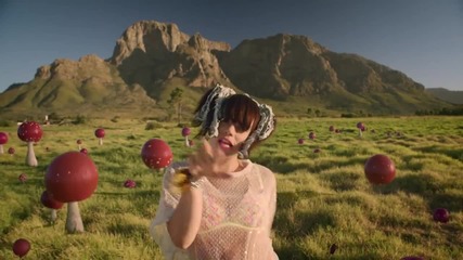 Lily Allen - Air Balloon