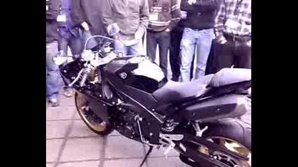 Yamaha R1 2009 - Звук :)